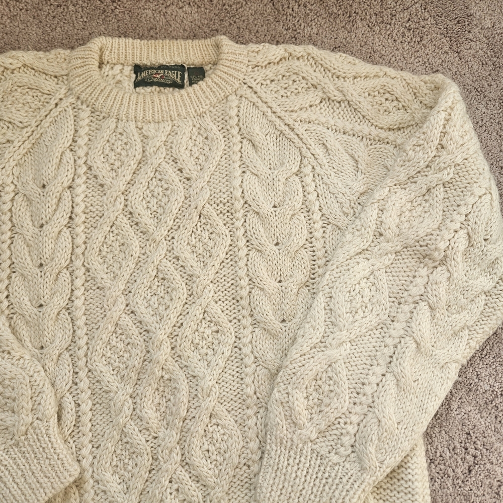 American Eagle Outfitters vintage cream cable-knit sweater 100% Icelandic Wool